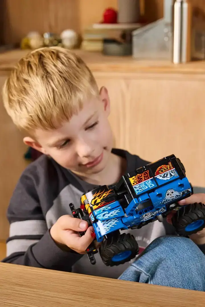 LEGO TECHNIC 42219 Monster Jam Grave Digger Fire and Ice
