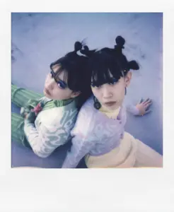 Polaroid Now+ Gen 3, coral
