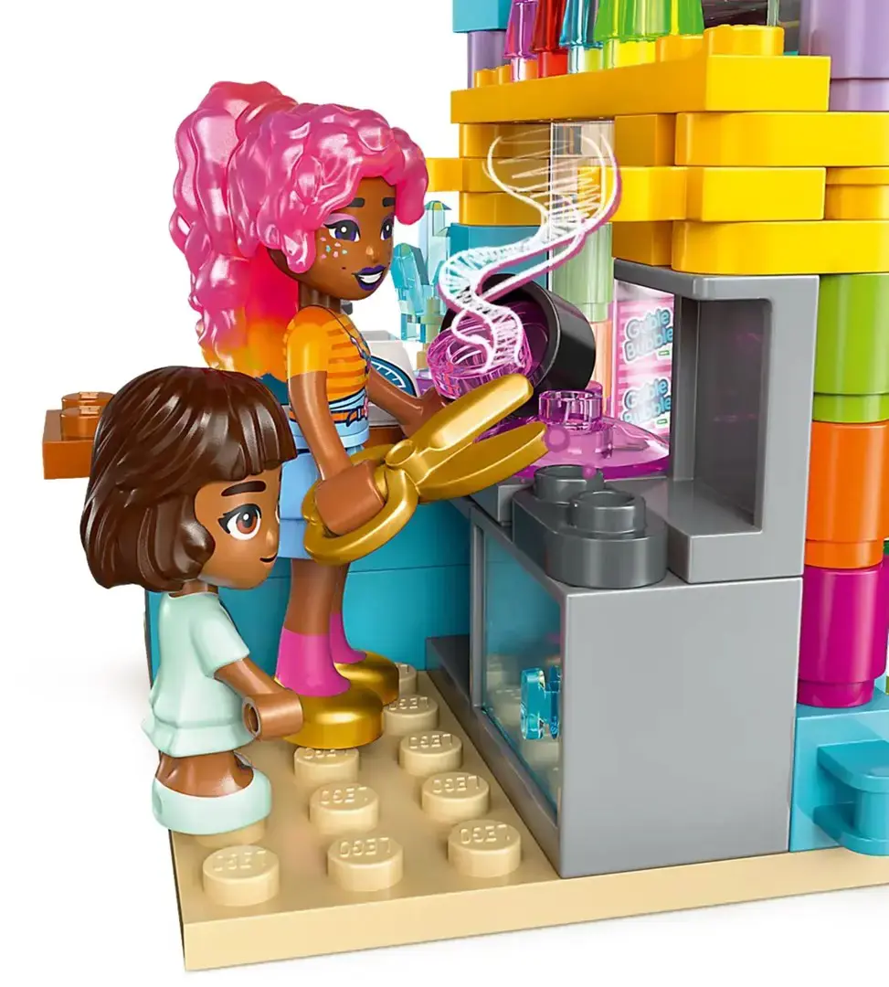 LEGO FRIENDS 42649 Heartlake City Candy Store