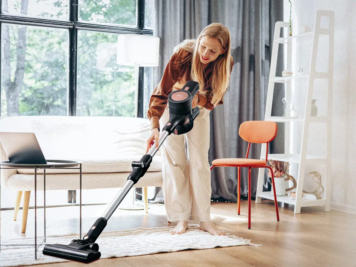 ELDOM OB200 Foldon handheld vacuum Gold, Black, White Bagless