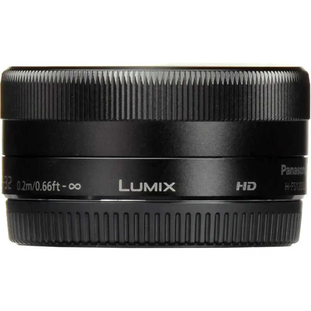 "Panasonic Lumix G Vario 12-32mm f/3.5-5.6 ASPH./MEGA O.I.S.", juodas