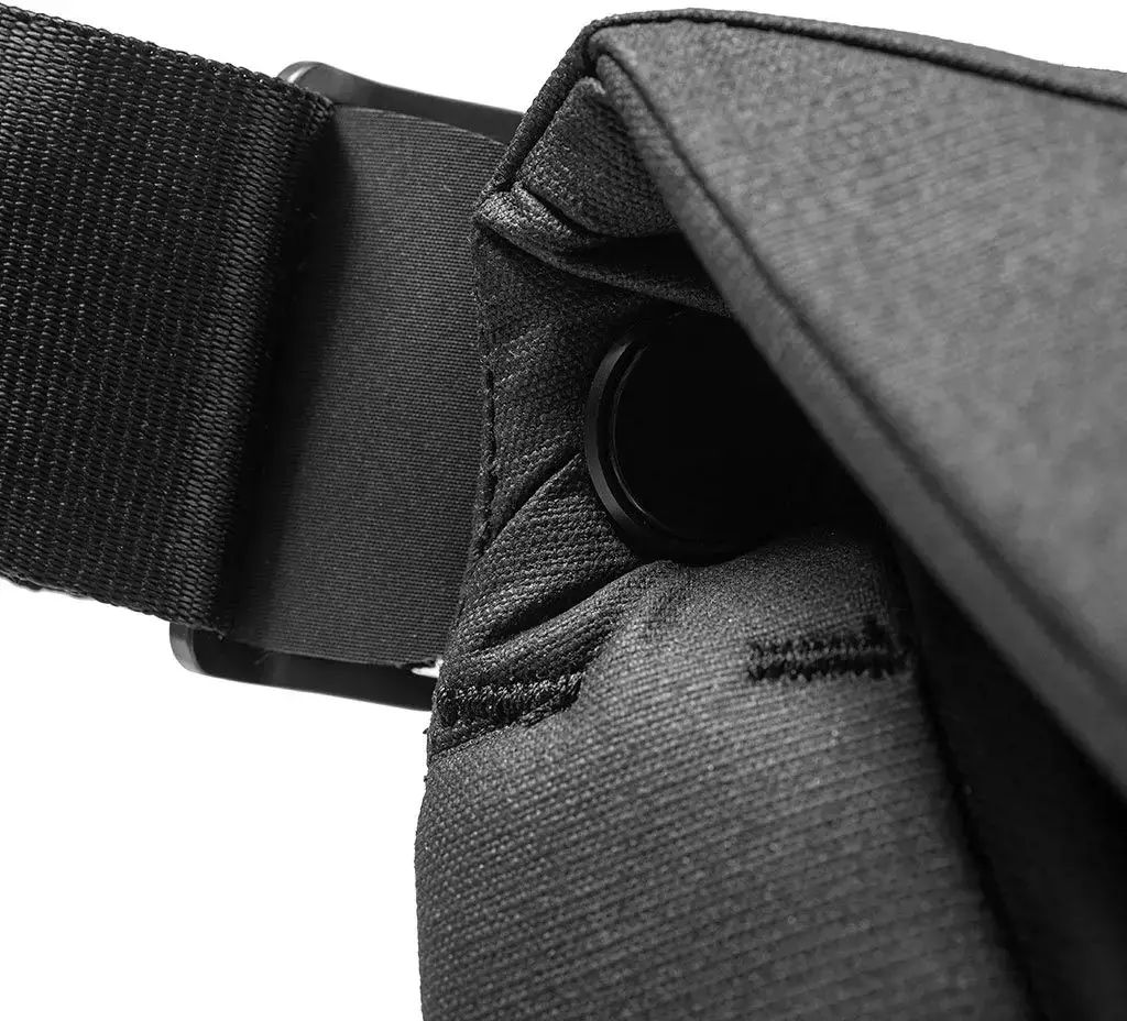 Peak Design krepšys per petį Everyday Messenger V2 13L, juodas