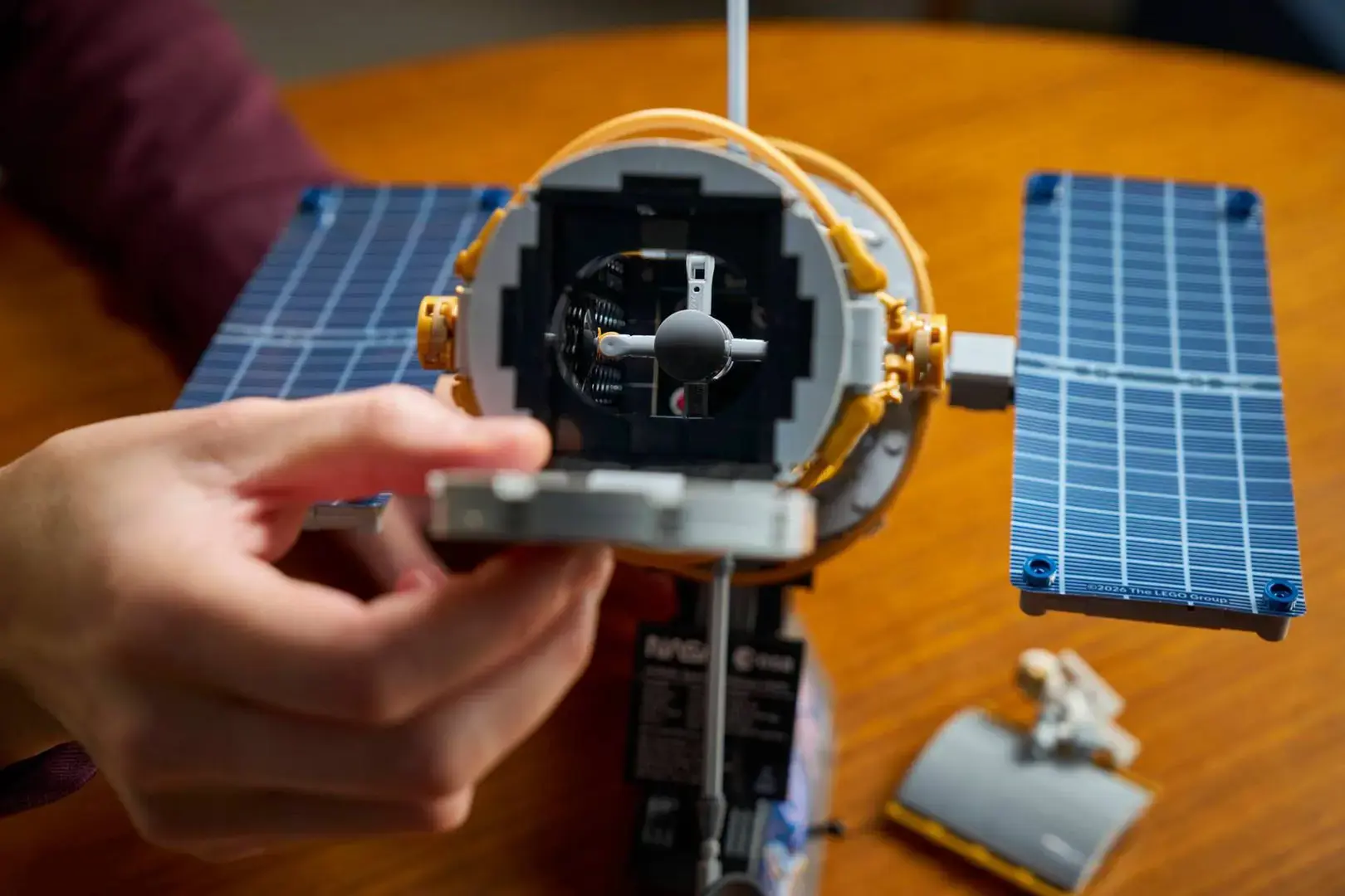 LEGO ICONS 11382 Hubble Space Telescope