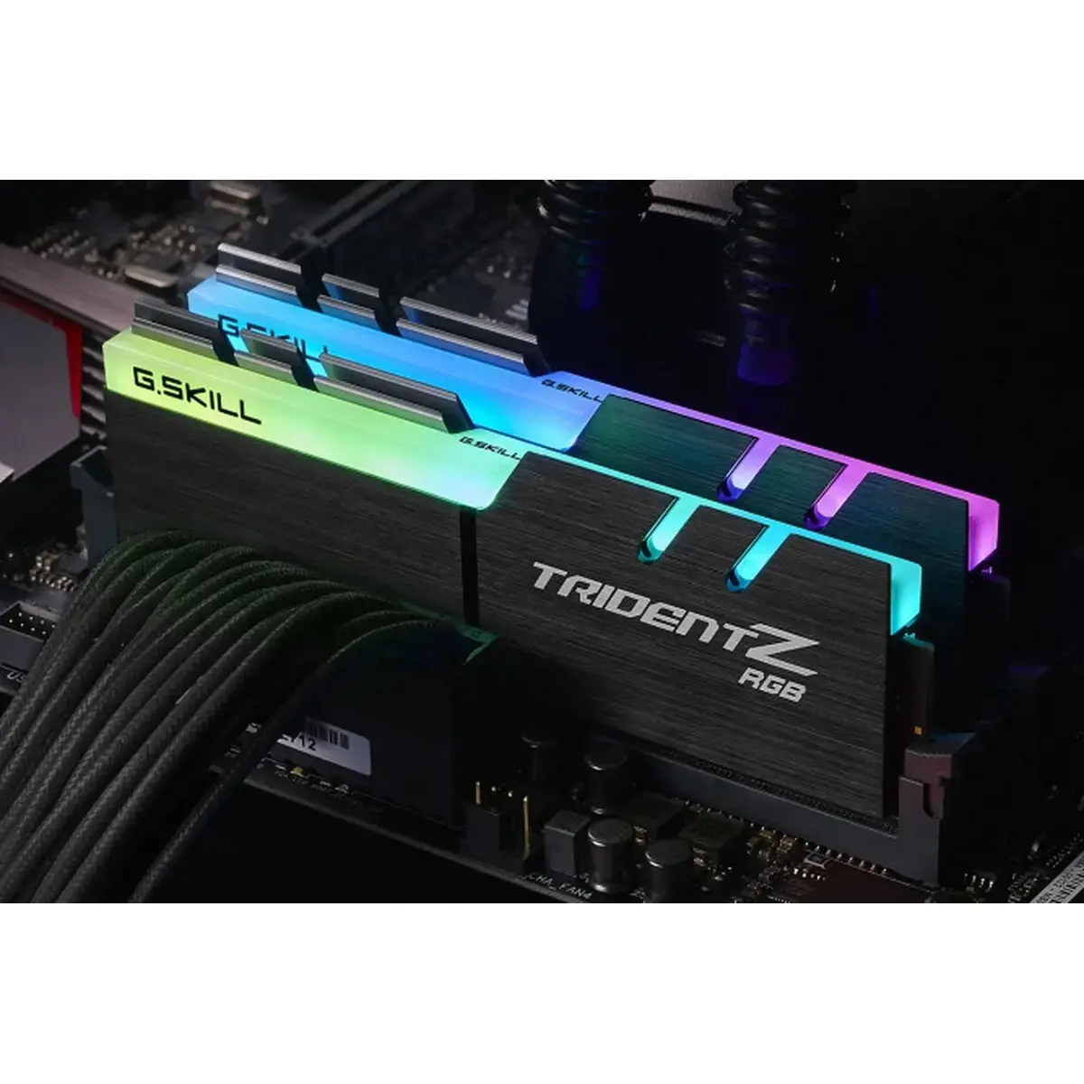G.Skill Trident Z RGB (AMD) F4-3600C18D-16GTZRX atminties modulis 16 GB DDR4 3600 MHz
