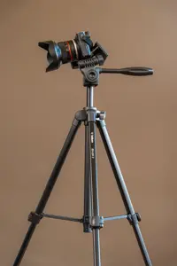 "Velbon" trikojis EX-230 II + telefono laikiklis