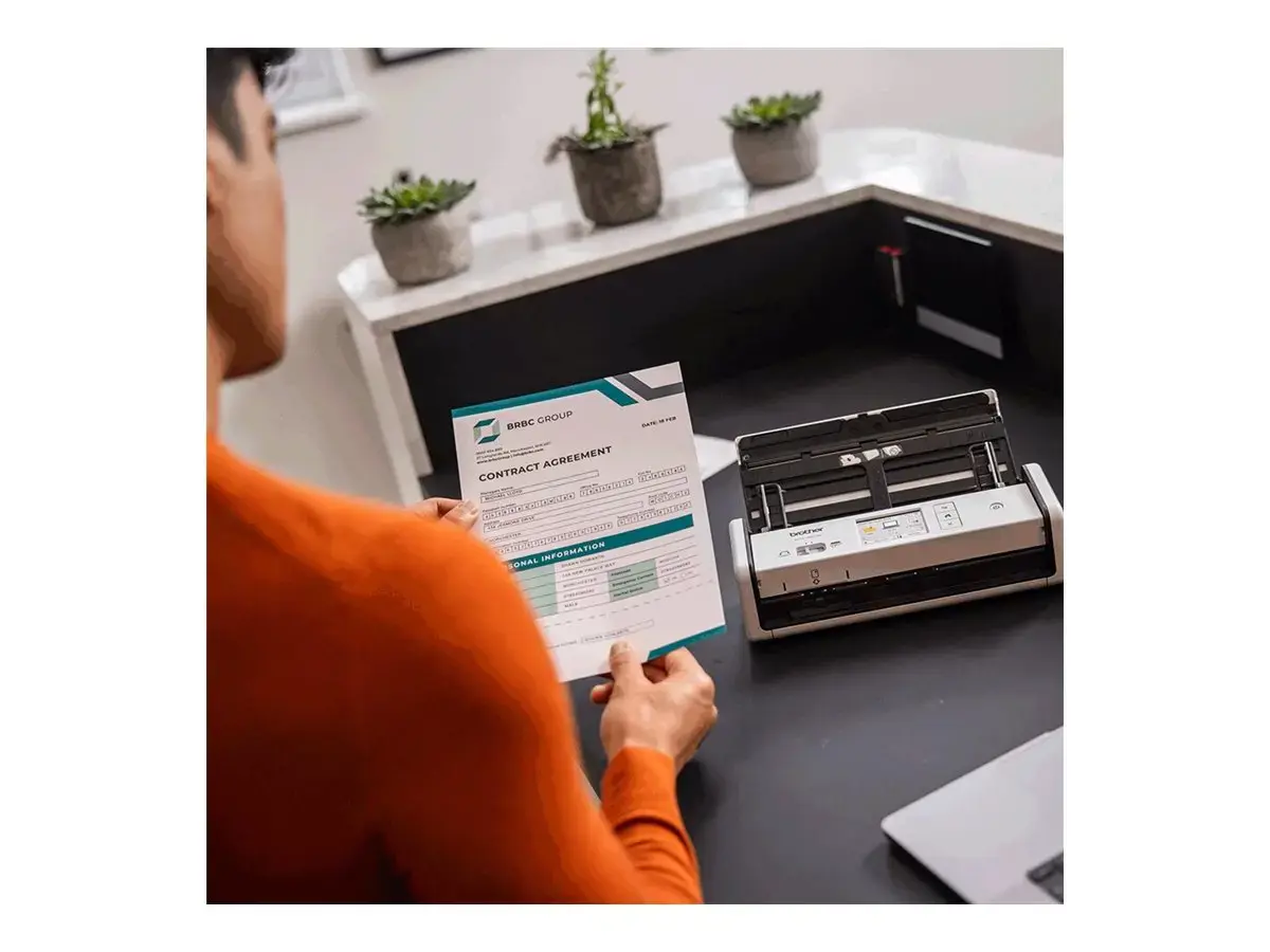 BROTHER ADS-1800W PORTABLE DOCUMENT SCANNER, A4, DUPLEX, USB/USB-C, WIFI, 30PPM