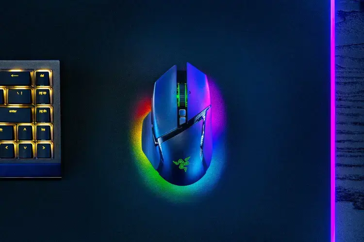 Razer Basilisk V3 Pro 35K Belaidė žaidimų pelė RF Wireless + Bluetooth + USB-A, 35000 DPI, Juoda