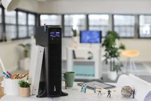 "APC Smart-UPS On-Line", dvigubos konversijos (internetinis), 2,2 kVA, 1980 W, sinusinis, 100 V, 275 V