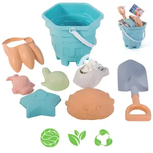 WOOPIE GREEN smėlio rinkinys kibirėlyje 8 vnt. BIOLOGIŠKAI SUYRANTI ORGANINĖ MEDŽIAGA