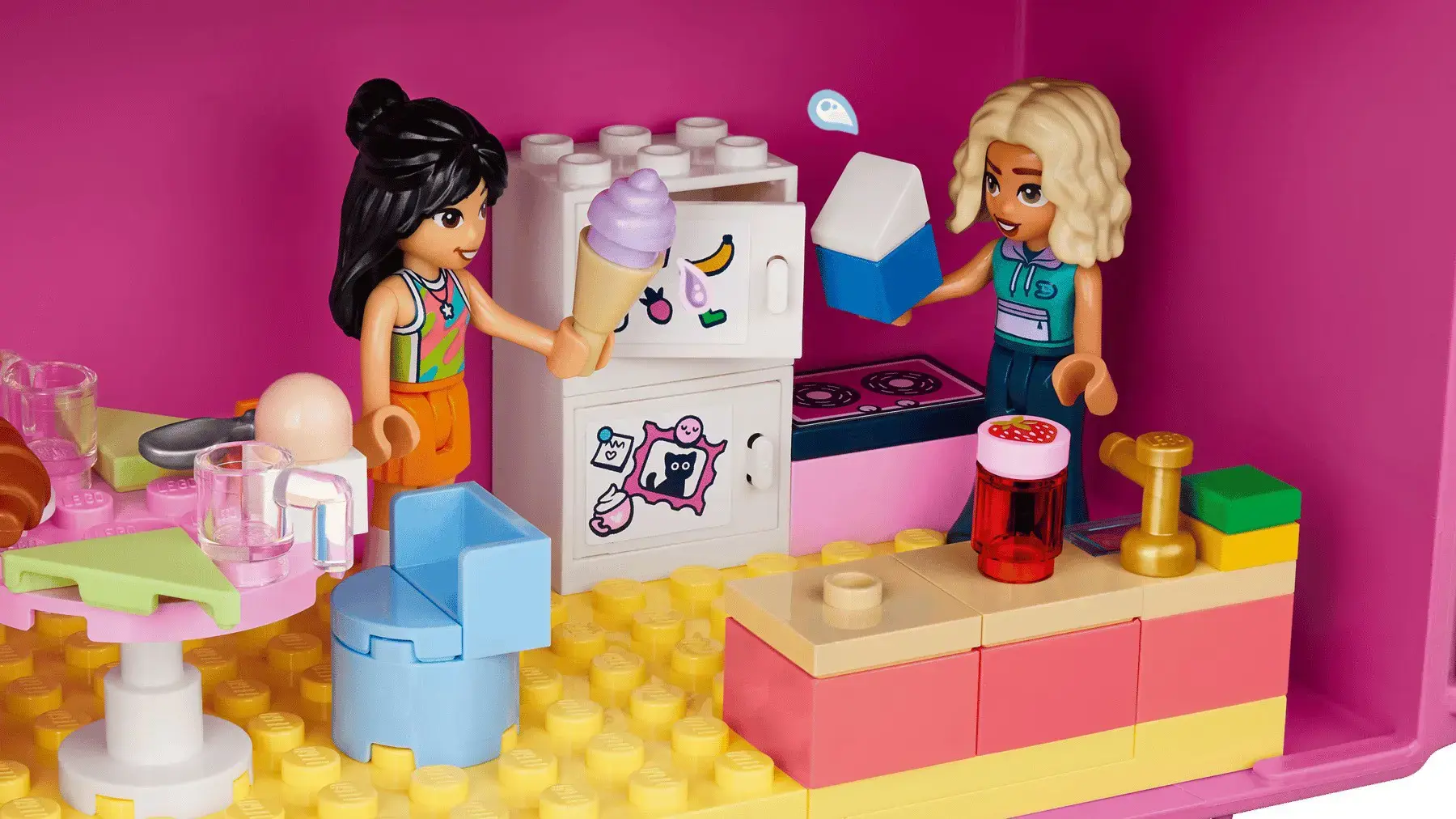 LEGO FRIENDS 42697 Creative Dollhouse Suitcase